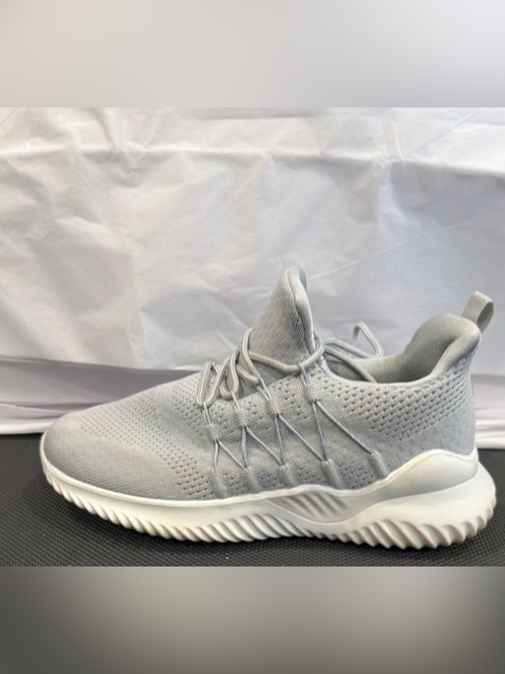 Fashion Nova Women’s Lace Up Athletic Sneakers Grey Mesh Size 7 M US